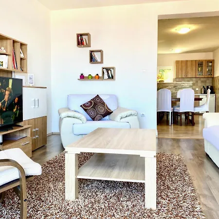 Apartment Indigo *