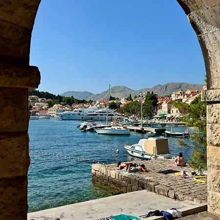 Indigo Cavtat