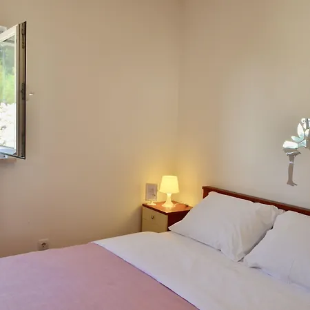 Indigo * ツァヴタット