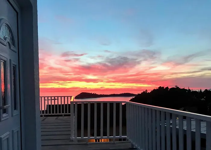 Indigo - Sunset Sea View