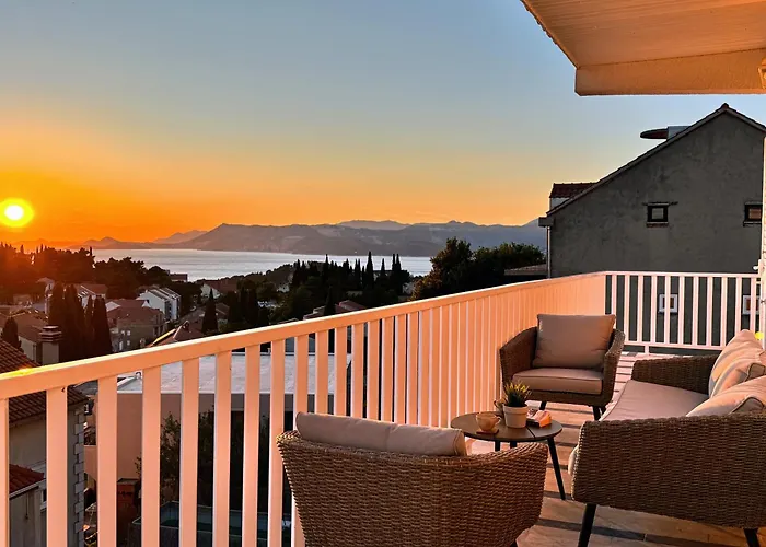 Indigo - Sunset Sea View